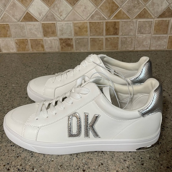 DKNY Women’s Size 8 Abeni Lace up White and Silver Sneakers - Picture 2 of 9